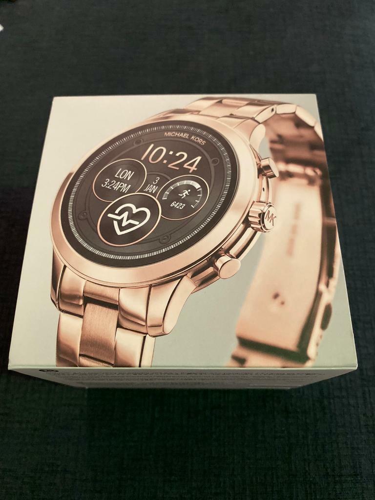 mkt5046 runway rose gold smartwatch